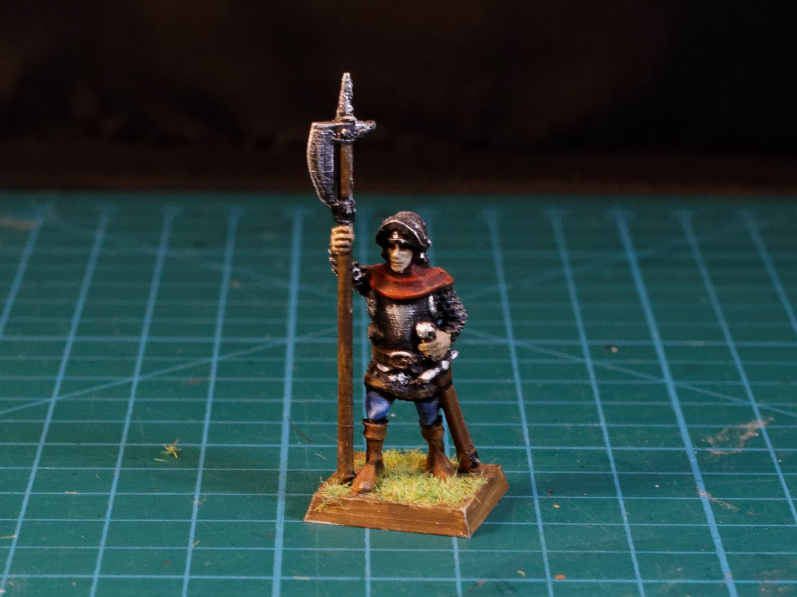 Halberdier Neutral Visor (Brite Minis)